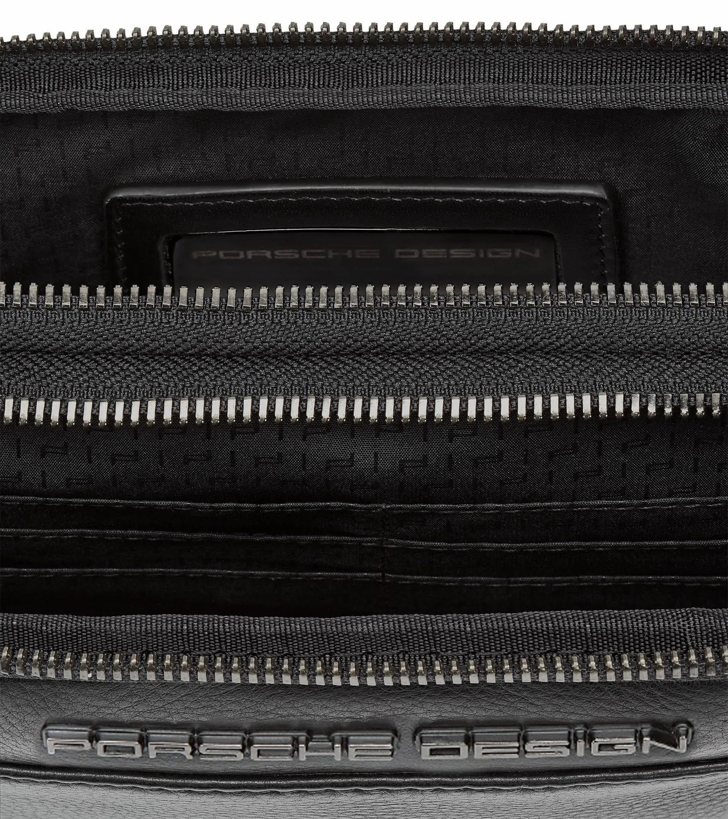 Roadster Leather Travel Pouch