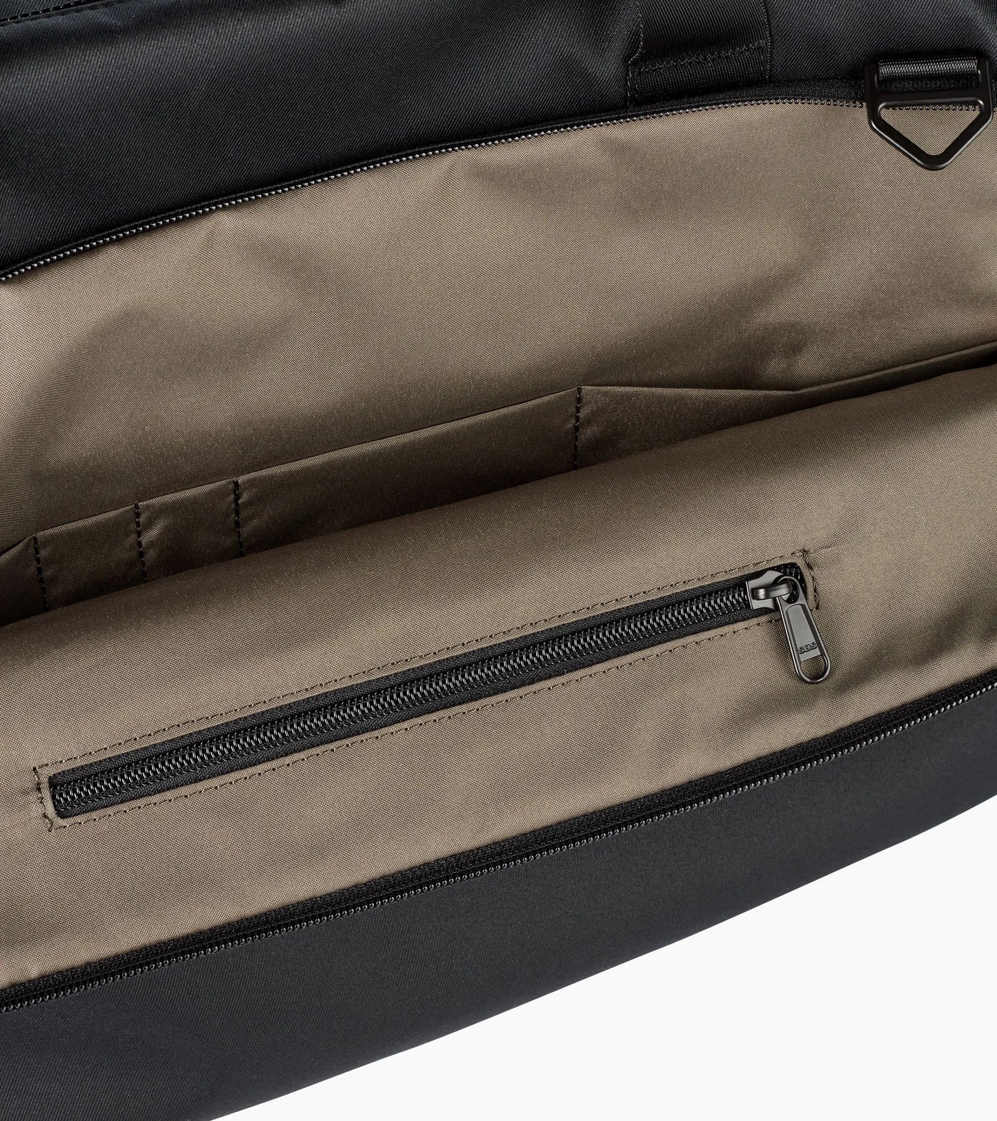 Weekender | Essential