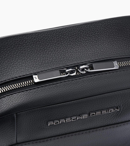 Roadster Leather Washbag M