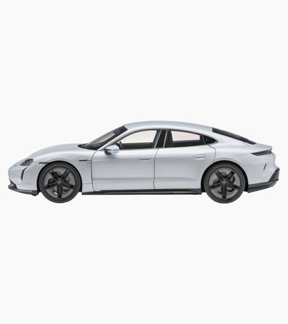 Porsche Taycan Turbo S (J1 PA)